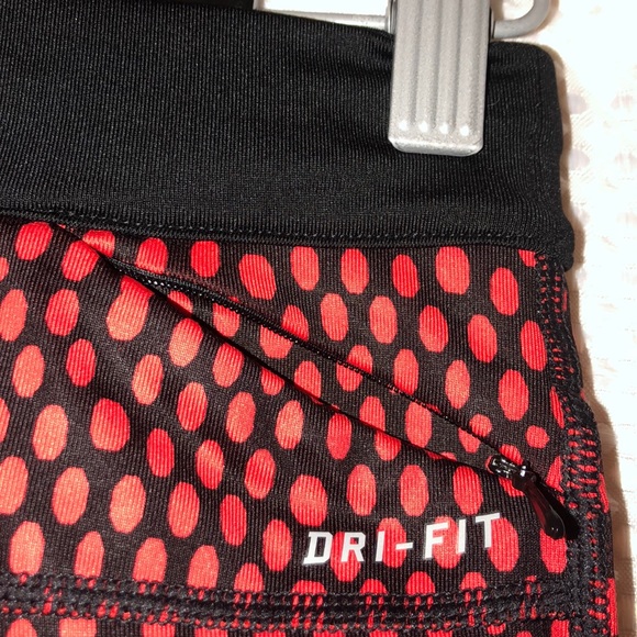 Nike Dri-Fit Cropped Leggings - Picture 4 of 7